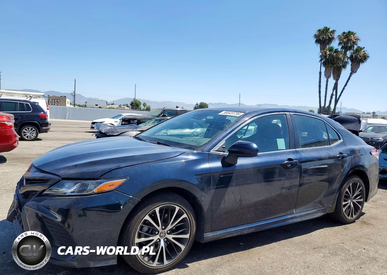 2020 Toyota Camry Se