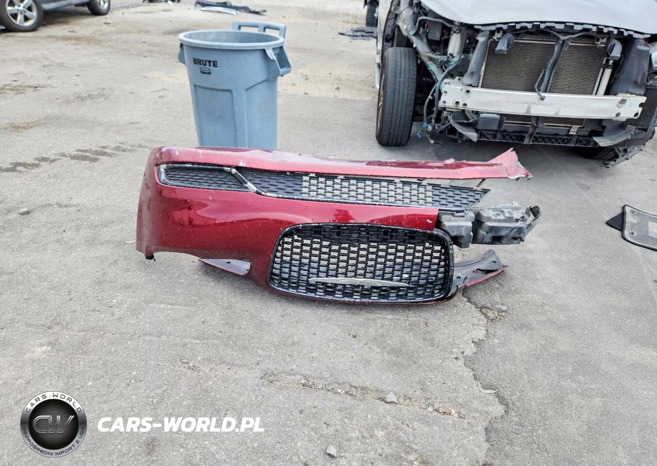 2019 Chrysler 300 Touring VIN:2C3CCAAG6KH614396 - 12