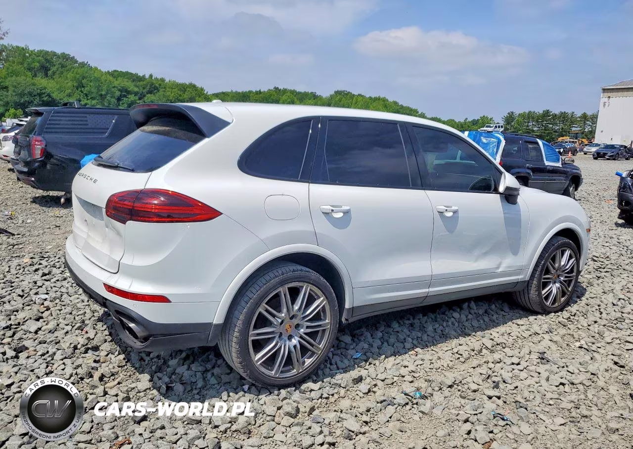 2017 Porsche Cayenne VIN:WP1AA2A24HKA81676 - 3