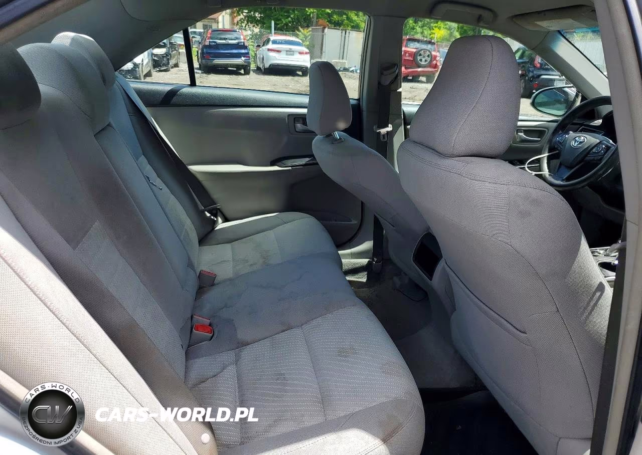 2017 Toyota Camry Le VIN:4T1BF1FK0HU341386 - 10