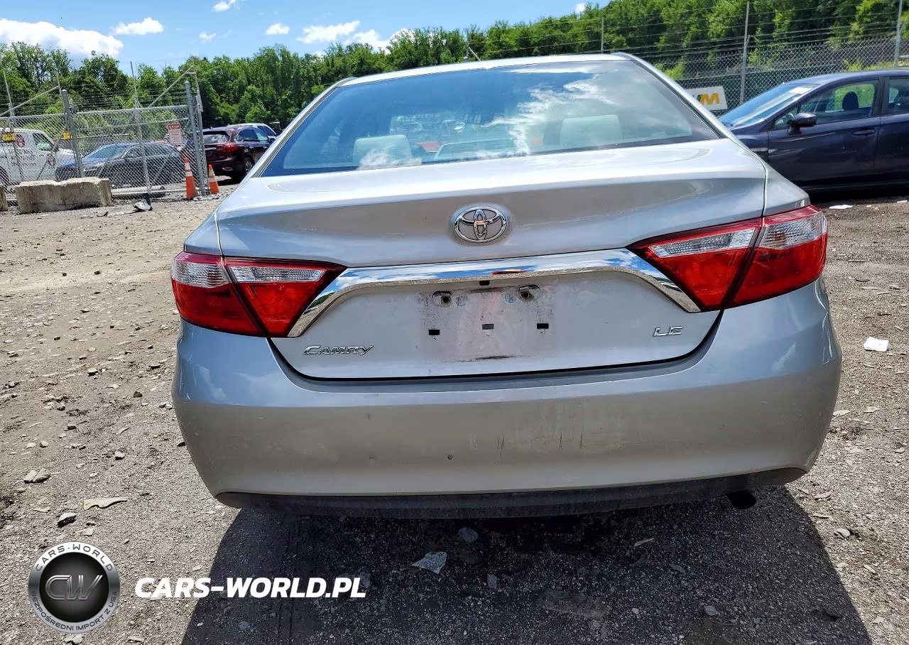 2017 Toyota Camry Le VIN:4T1BF1FK0HU341386 - 6