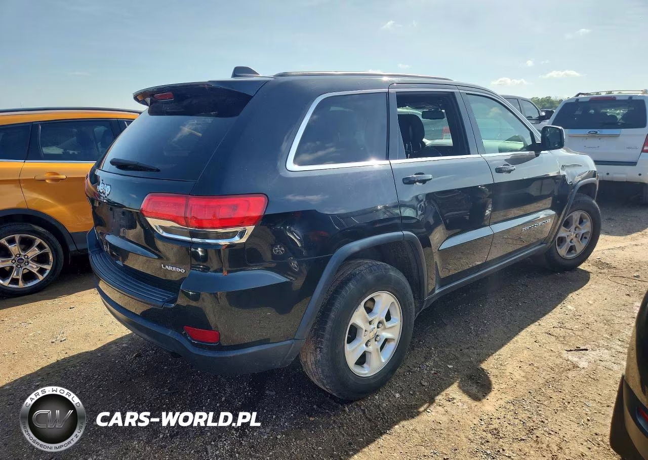 2015 Jeep Grand Cherokee Laredo VIN:1C4RJFAG9FC893750 - 3