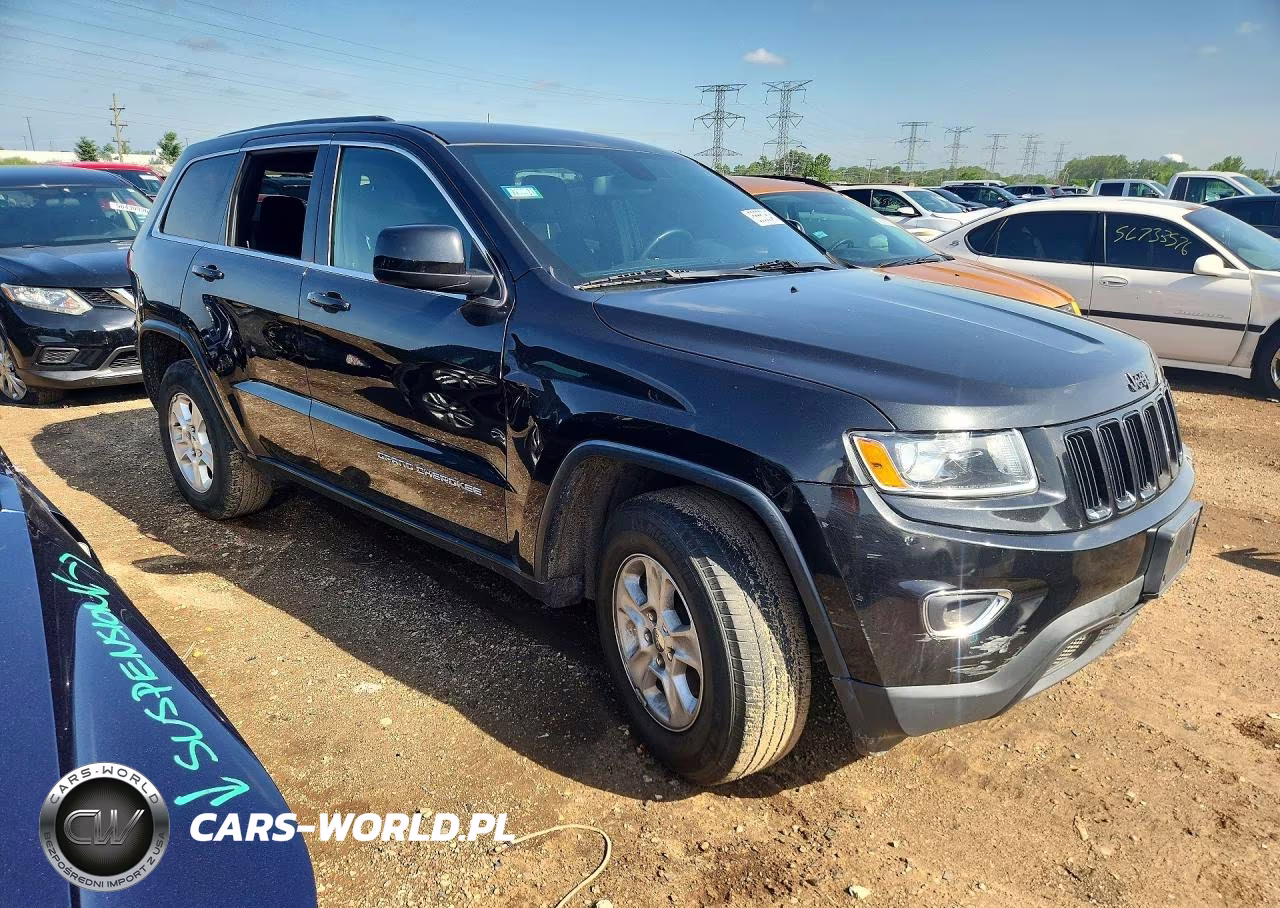 2015 Jeep Grand Cherokee Laredo VIN:1C4RJFAG9FC893750 - 4
