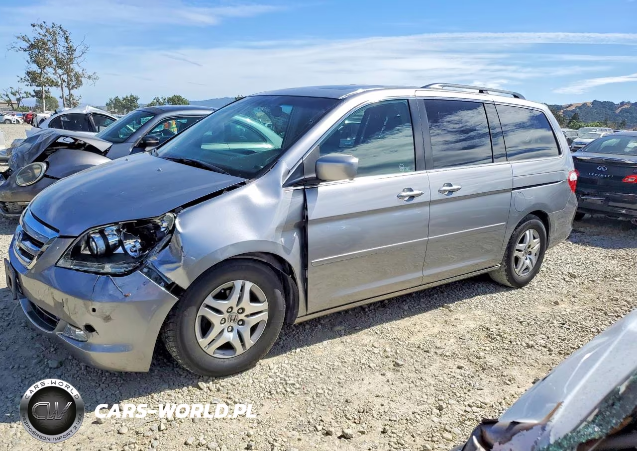 2005 Honda Odyssey Touring – zdjęcie 1 z 13