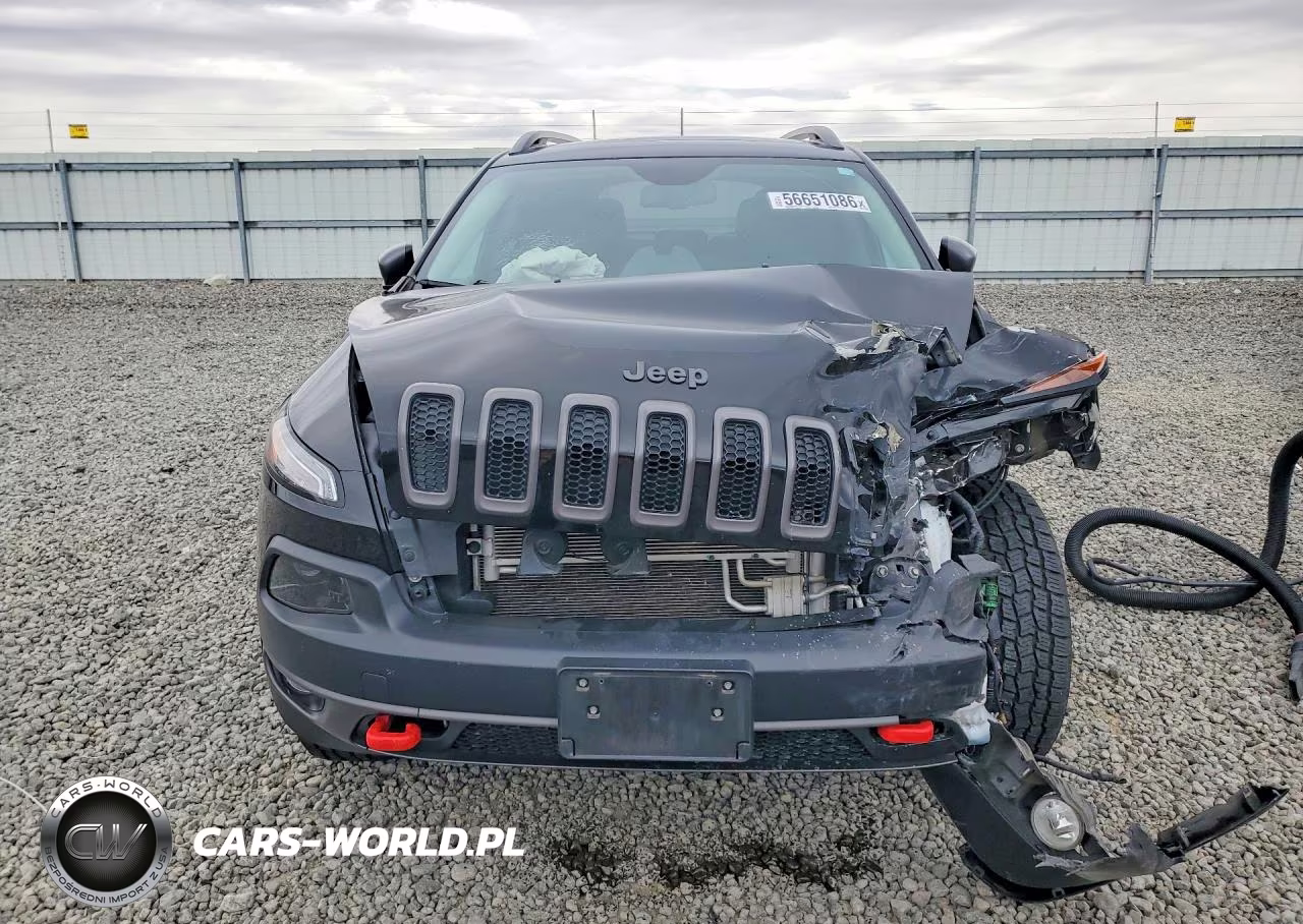 2018 Jeep Cherokee Trailhawk VIN:1C4PJMBX7JD622375 - 5