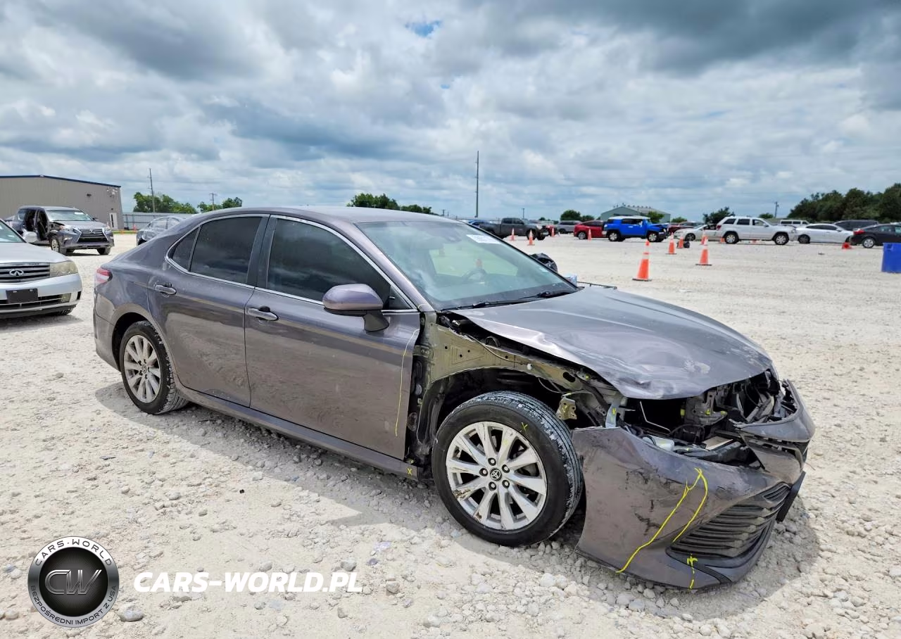 2020 Toyota Camry Le VIN:4T1C11AK0LU342315 - 4