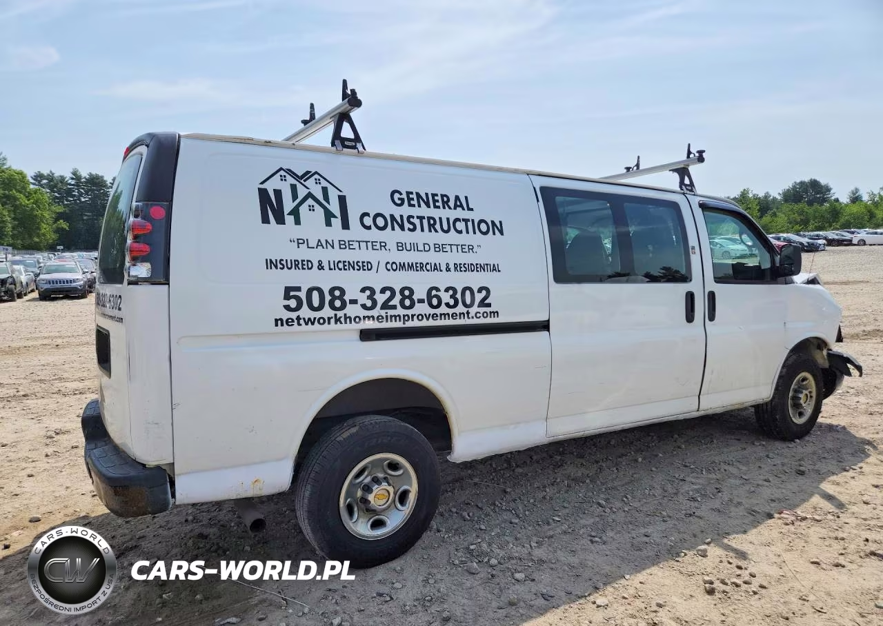 2011 Chevrolet Express VIN:1GCWGGCA9B1144940 - 3