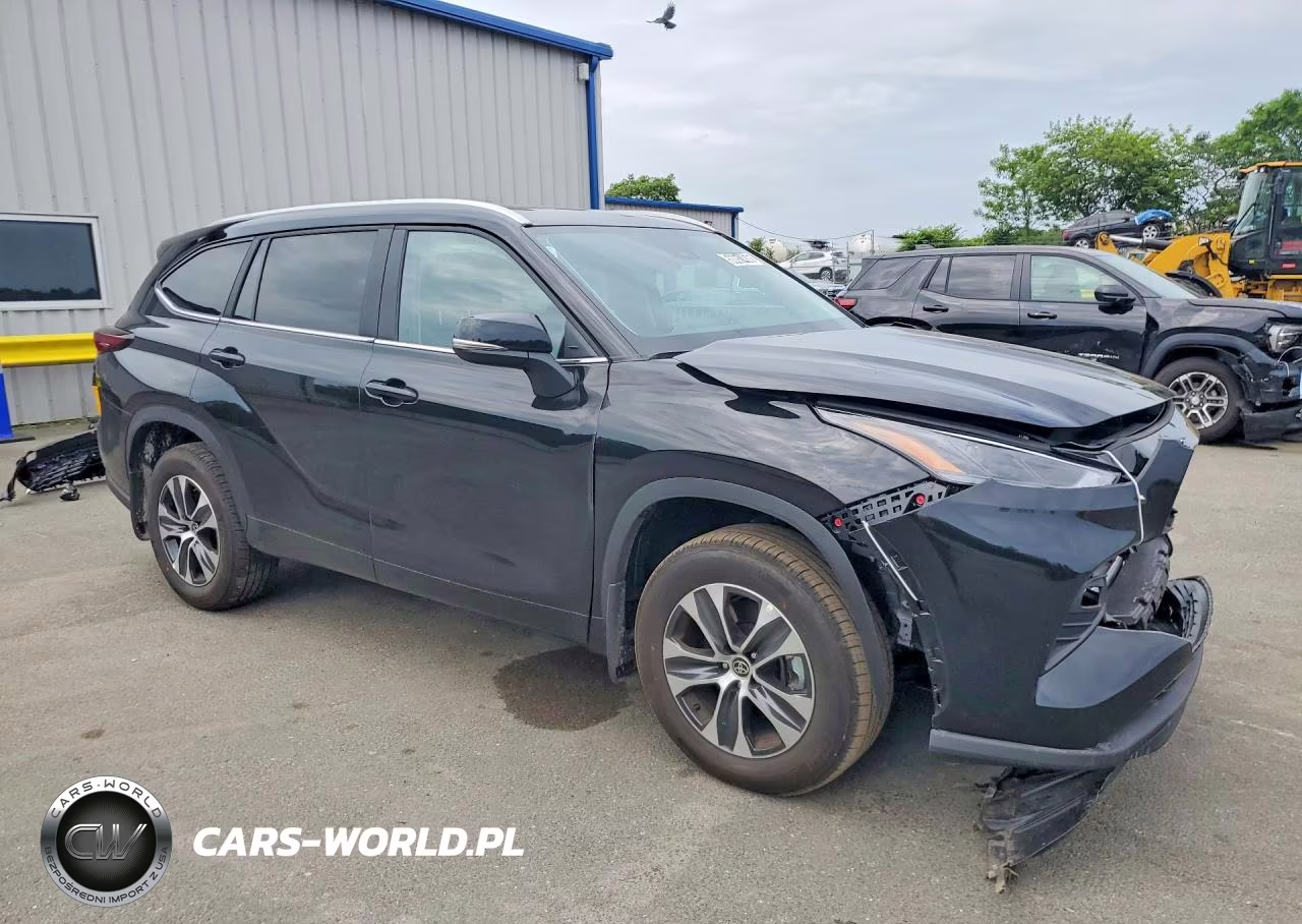 2026 Toyt Highlander VIN:5TDKDRBH9TS607214 - 4
