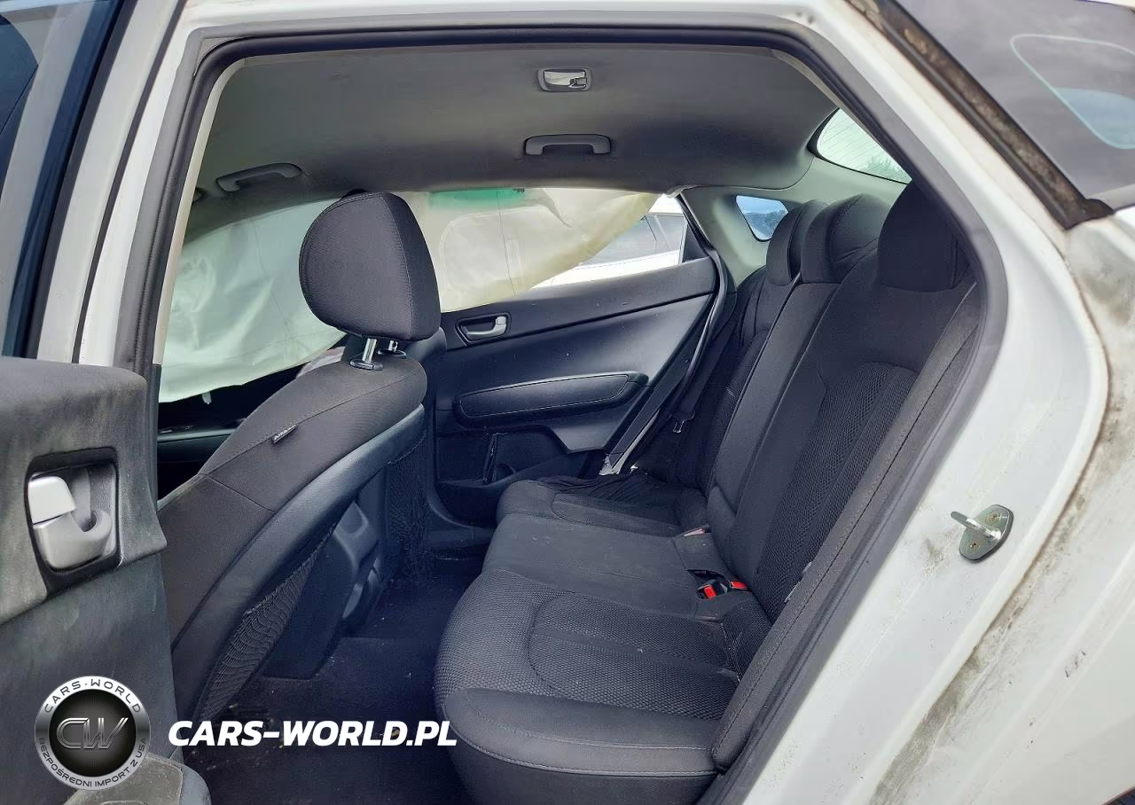 2019 Kia Optima Lx VIN:5XXGT4L37KG320405 - 10
