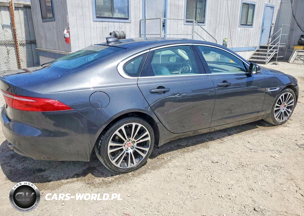 2020 Jaguar Xf Prestige VIN:SAJBE4FX3LCY86566 - 3