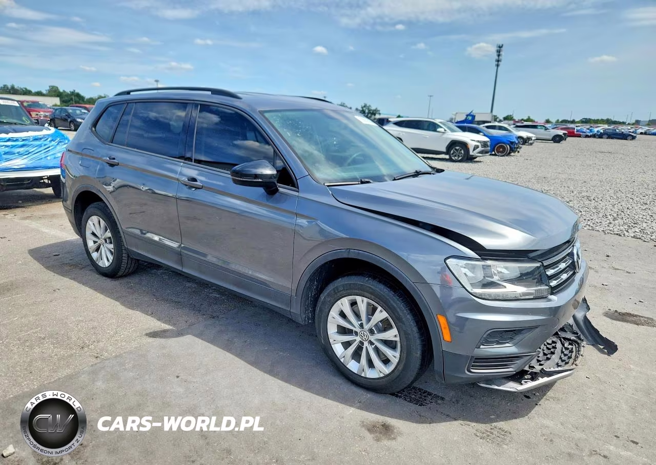 2018 Volkswagen Tiguan S VIN:3VV1B7AX5JM089132 - 4