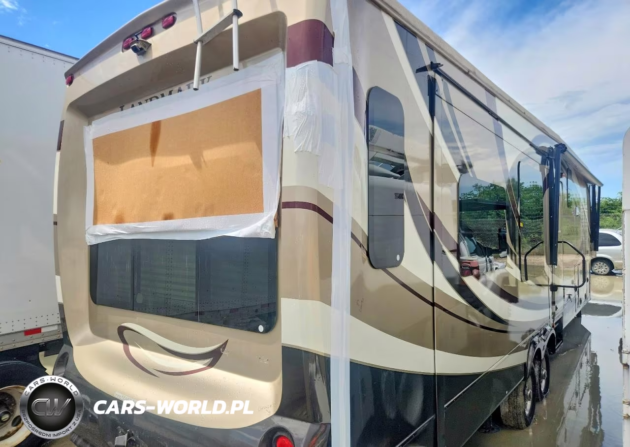 2013 Heartland Landmark Camper VIN:5SFBG392XDE250295 - 4