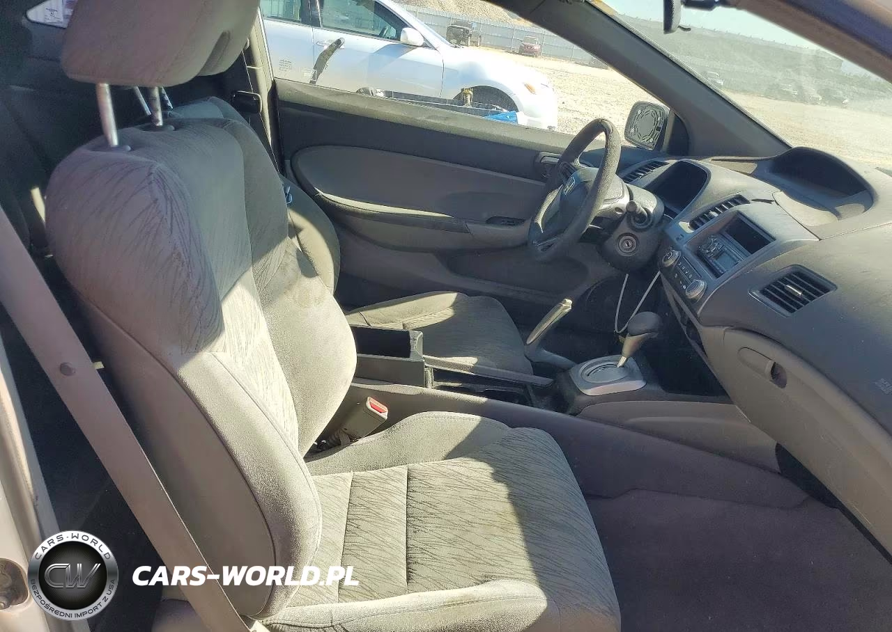 2008 Honda Civic Lx VIN:2HGFG12608H570893 - 10