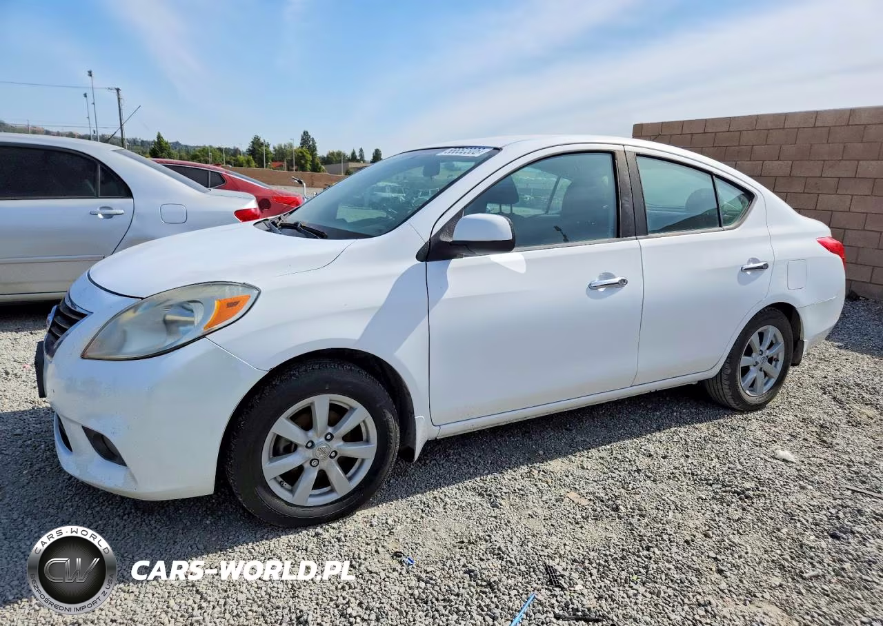 2012 Nissan Versa 1.6 S