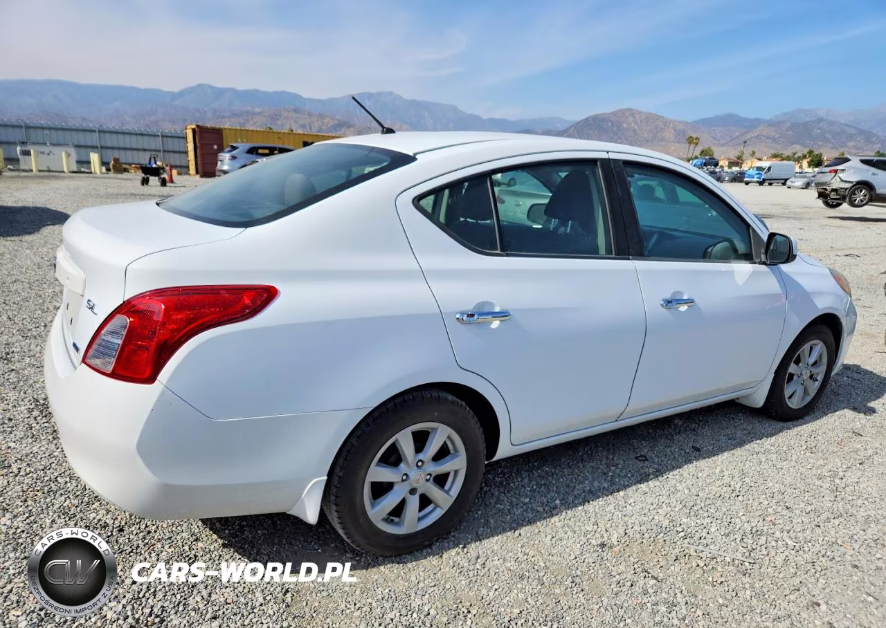 2012 Nissan Versa 1.6 S VIN:3N1CN7AP1CL846604 - 3