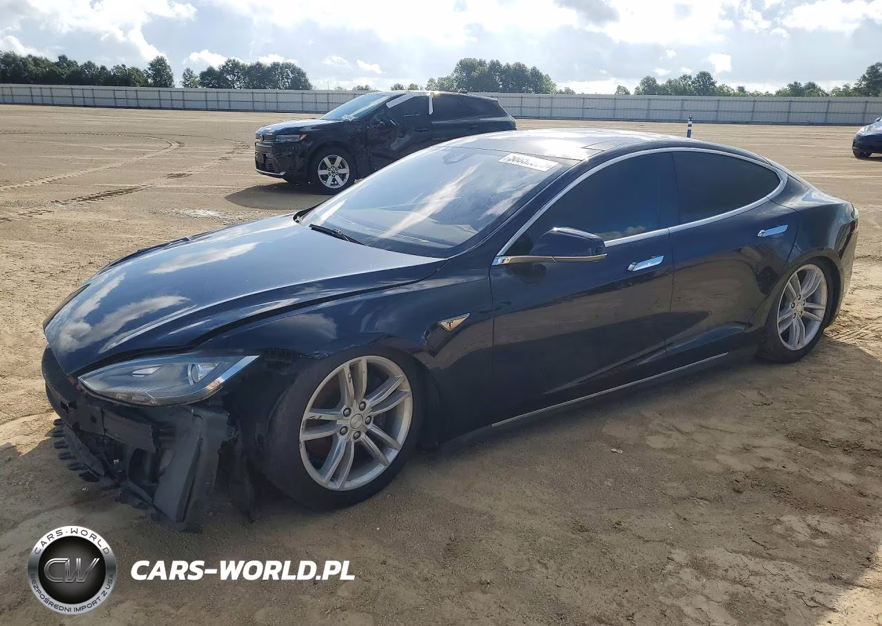 2015 Tesla Model S 70D