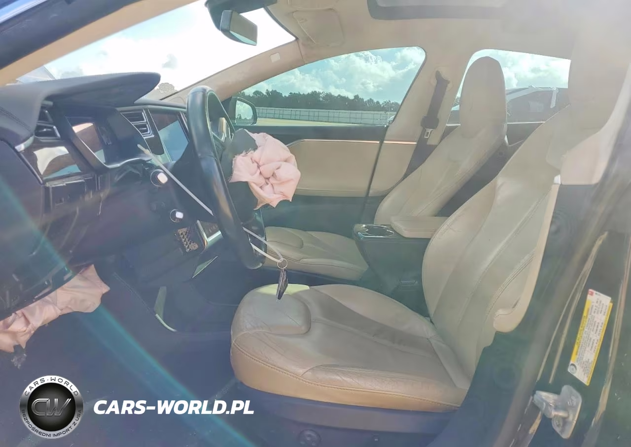 2015 Tesla Model S 70D VIN:5YJSA1S28FF085125 - 7