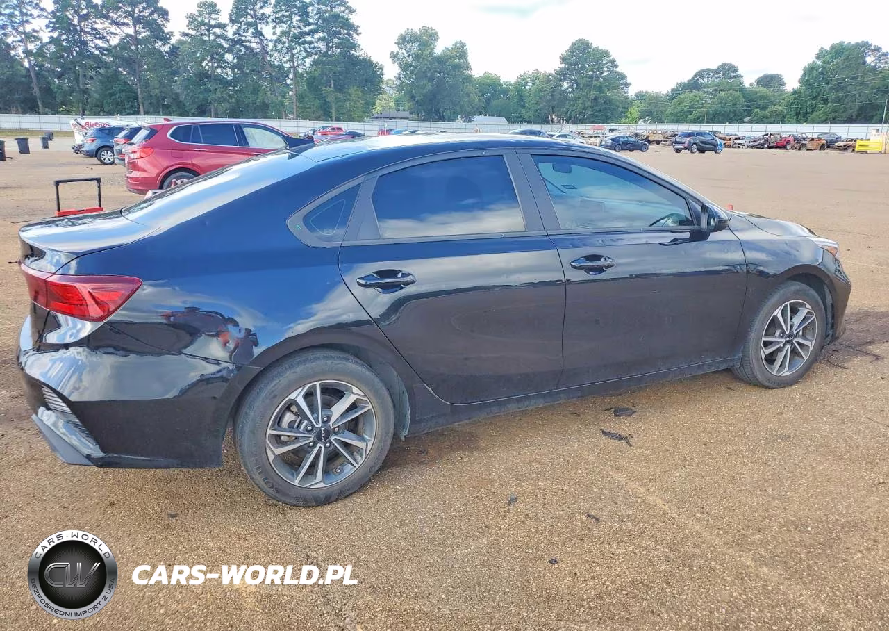 2023 Kia Forte Lxs VIN:3KPF24AD9PE564504 - 3