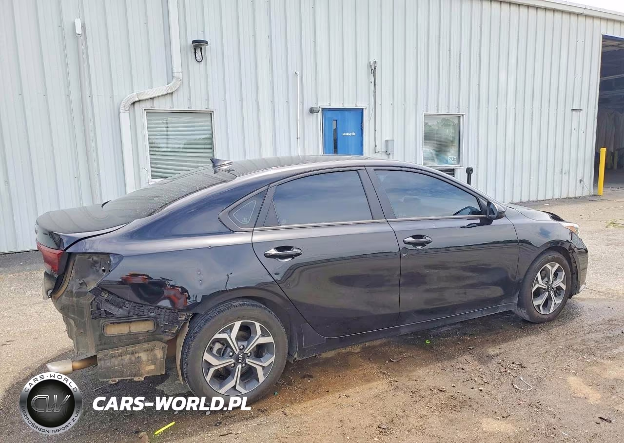 2021 Kia Forte Lxs VIN:3KPF24AD5ME381340 - 3