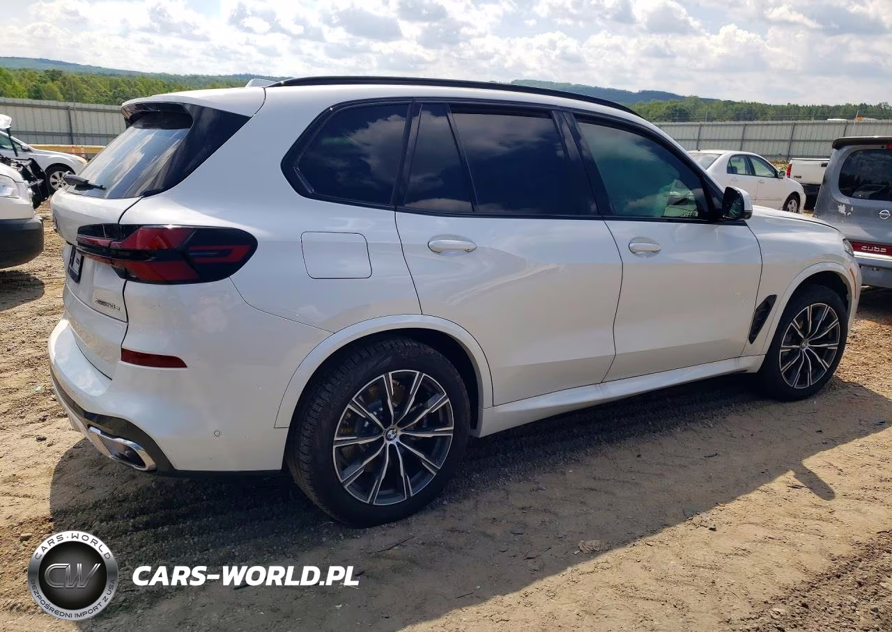 2026 BMW X5 xDrive50E VIN:5UX43EU02T9129016 - 3