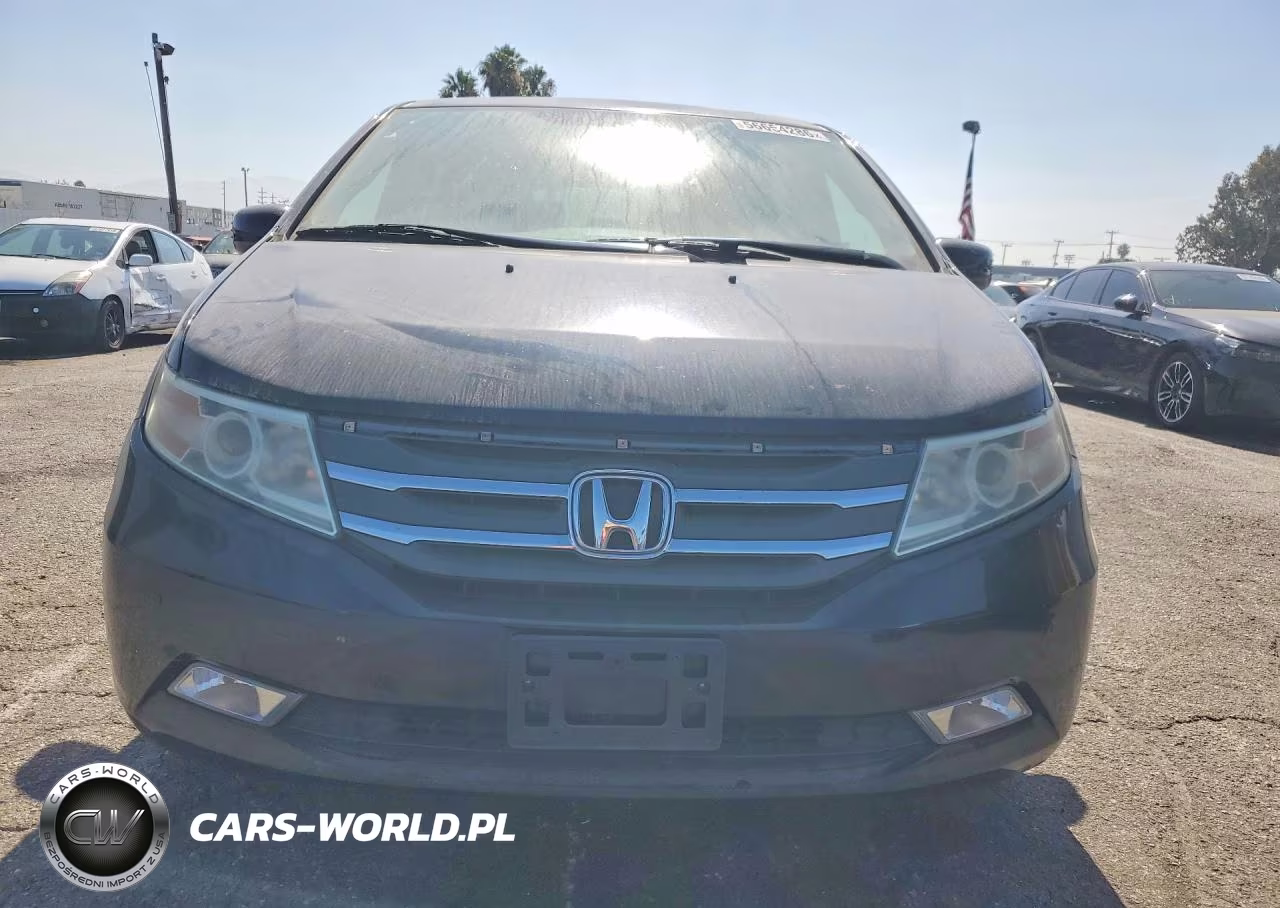 2013 Honda Odyssey Touring VIN:5FNRL5H98DB085000 - 5