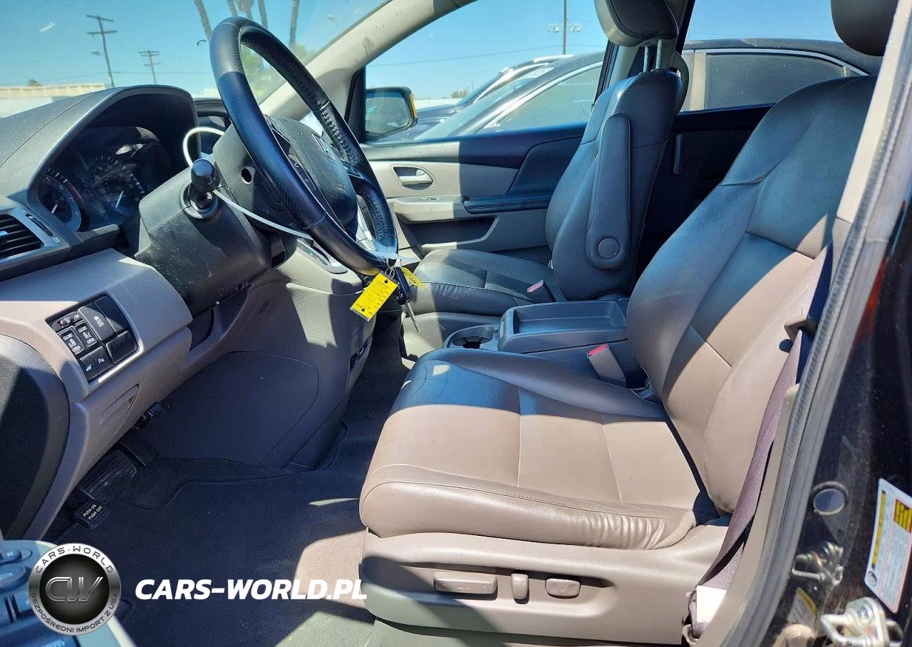 2013 Honda Odyssey Touring VIN:5FNRL5H98DB085000 - 7