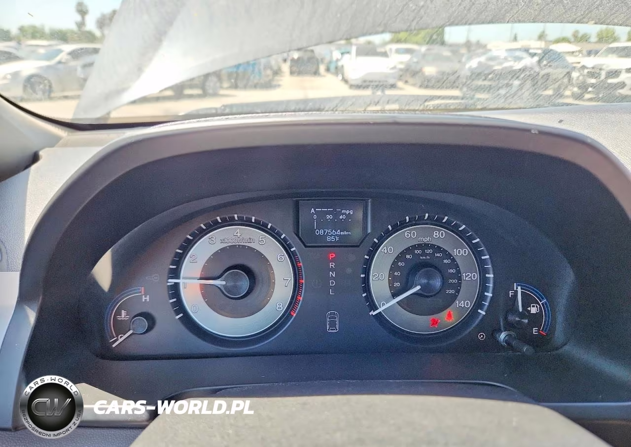 2013 Honda Odyssey Touring VIN:5FNRL5H98DB085000 - 9