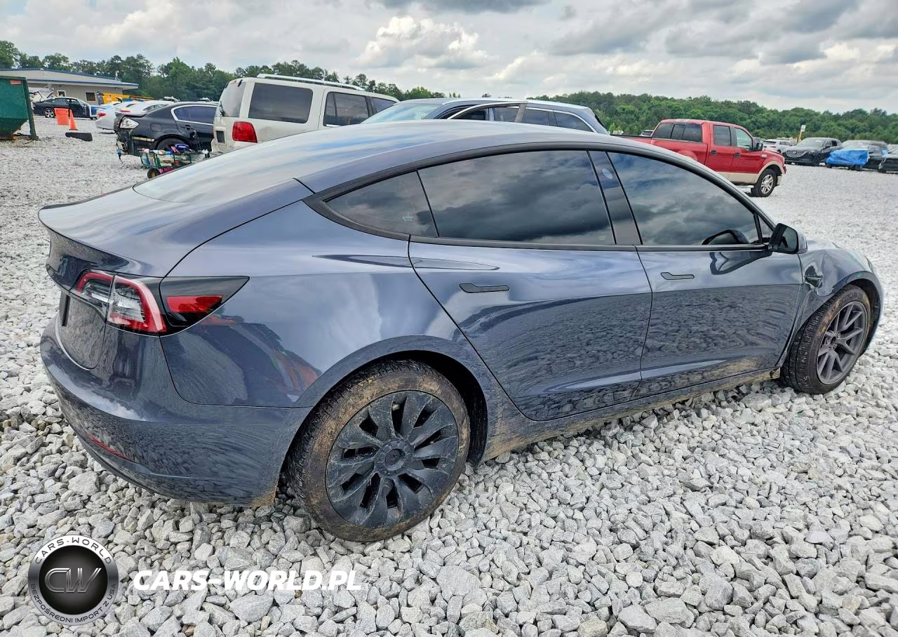 2023 Tesla Model 3 VIN:5YJ3E1EA2PF400272 - 3