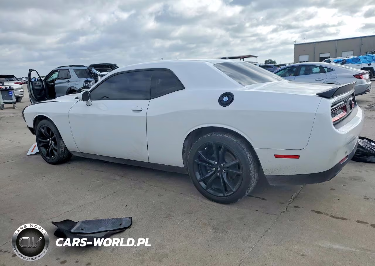 2018 Dodge Challenger Sxt VIN:2C3CDZAG8JH152868 - 2