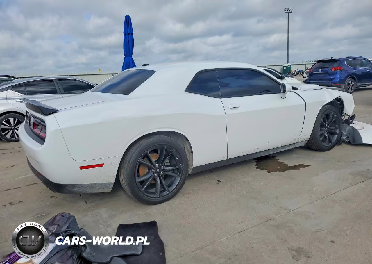2018 Dodge Challenger Sxt VIN:2C3CDZAG8JH152868 - 3