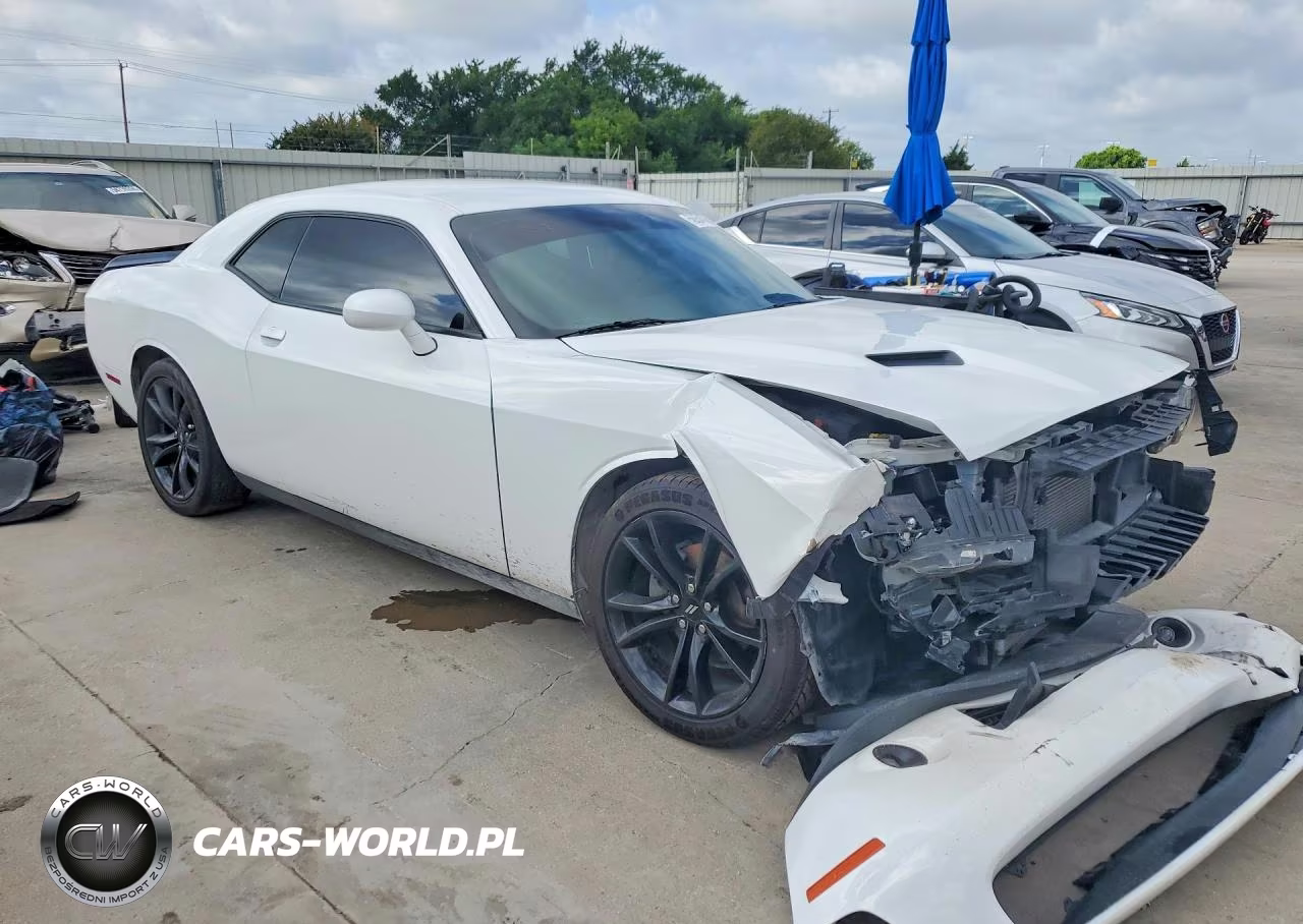 2018 Dodge Challenger Sxt VIN:2C3CDZAG8JH152868 - 4