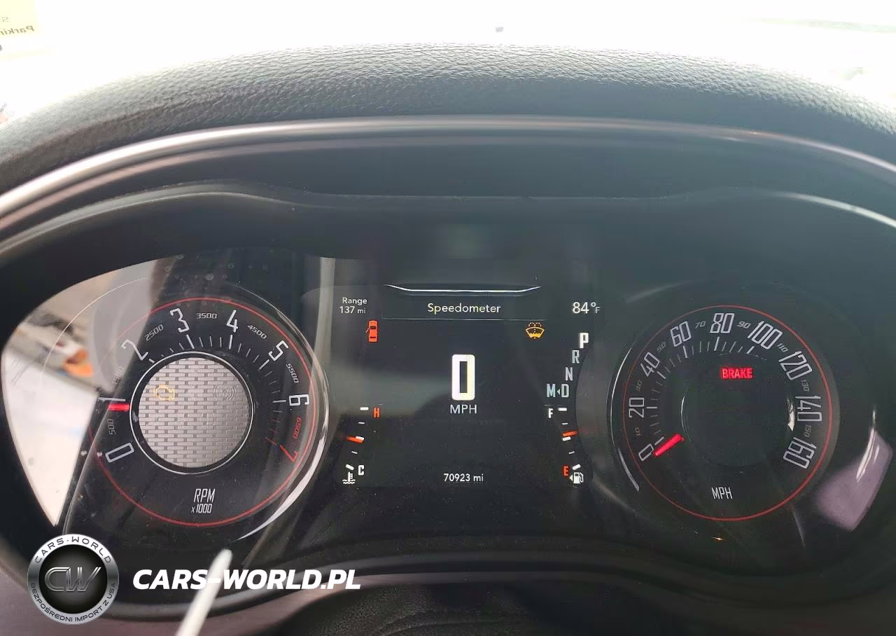 2018 Dodge Challenger Sxt VIN:2C3CDZAG8JH152868 - 9