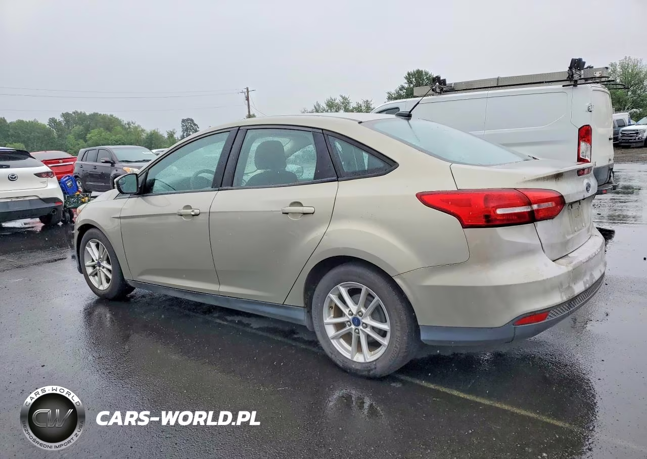 2015 Ford Focus Se VIN:1FADP3F27FL282917 - 2