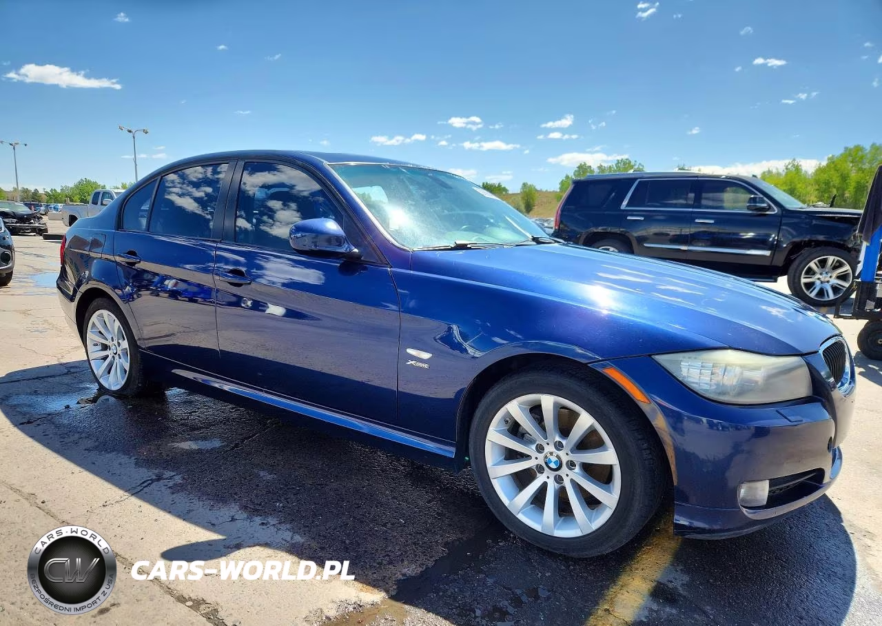 2011 BMW 328 Xi VIN:WBAPK7G57BNN85746 - 4