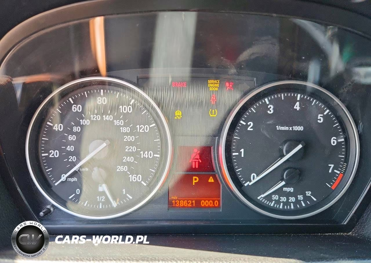 2011 BMW 328 Xi VIN:WBAPK7G57BNN85746 - 9