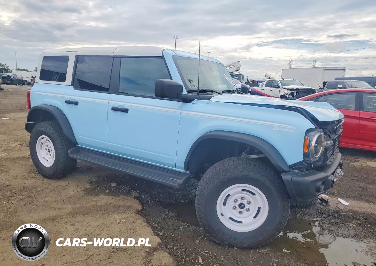 2025 Ford Bronco Heritage VIN:1FMEE4DP3SLB04470 - 4