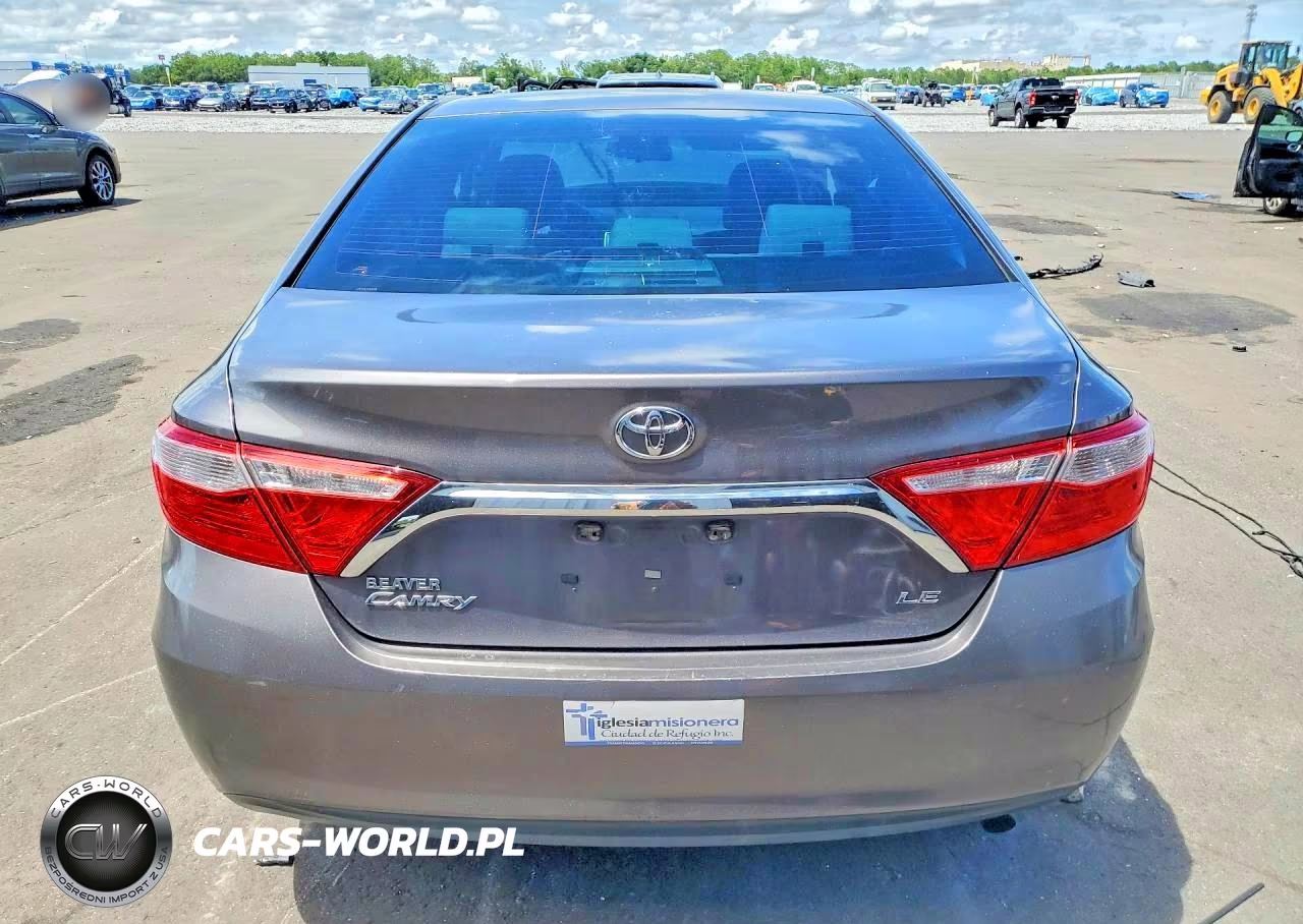 2015 Toyota Camry Le VIN:4T1BF1FK2FU051728 - 6