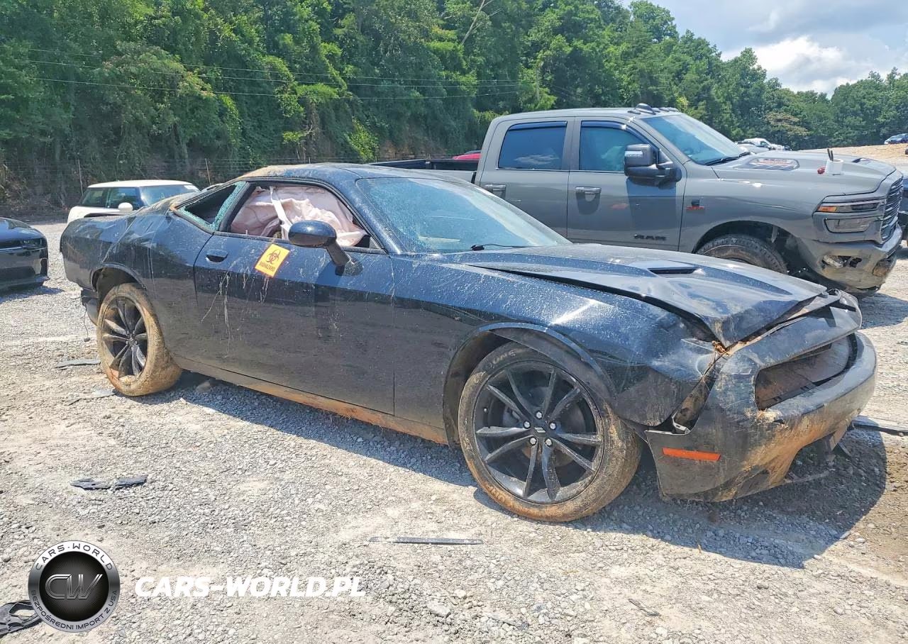 2018 Dodge Challenger Sxt VIN:2C3CDZAG8JH120566 - 4