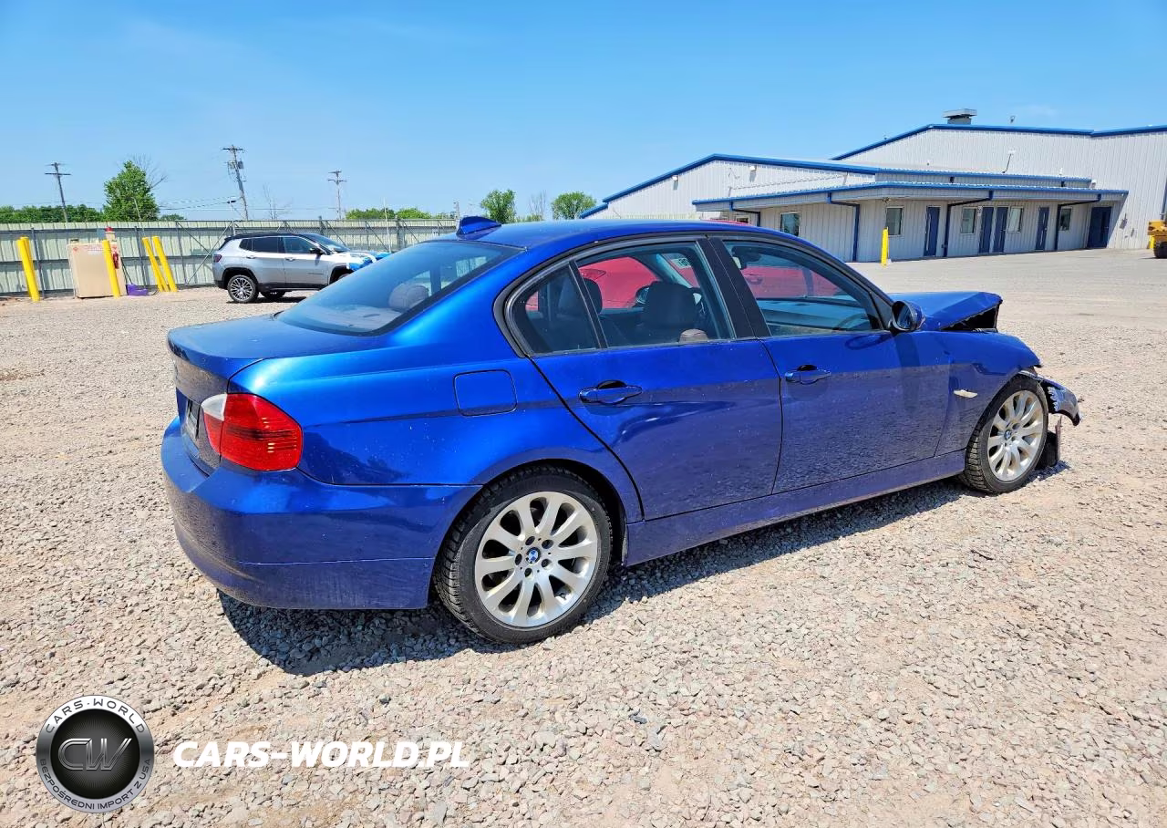2007 BMW 328 Xi VIN:WBAVC93557KZ71161 - 3