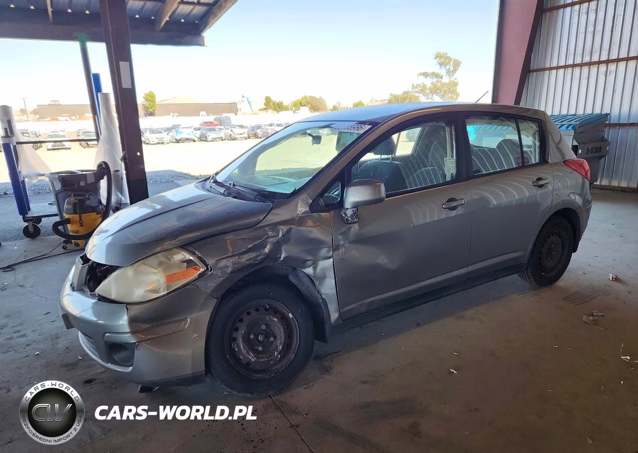 2009 Nissan Versa 1.8 S