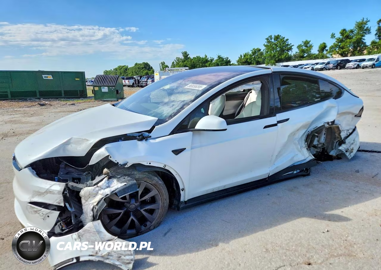 2022 Tesla Model X – zdjęcie 1 z 13