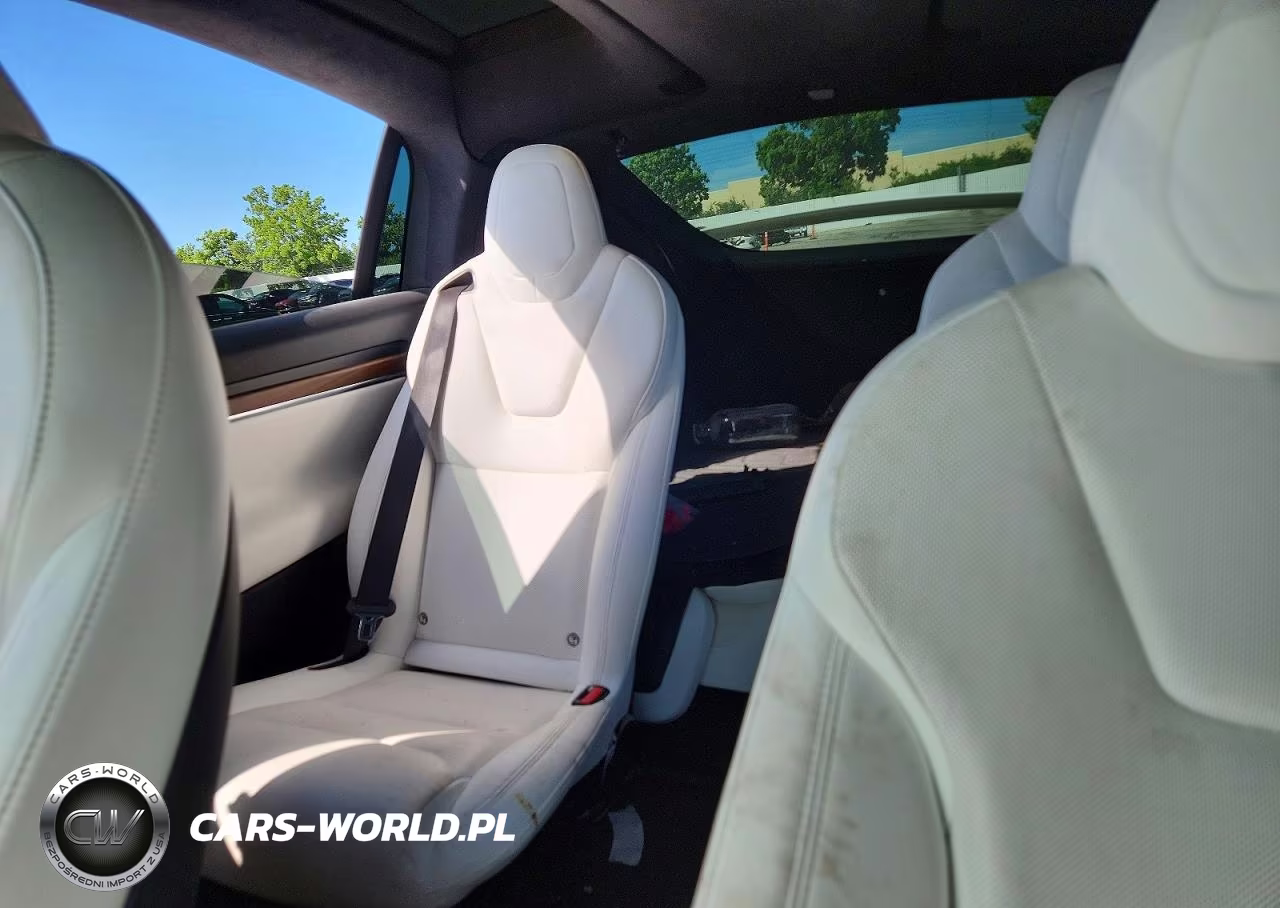 2022 Tesla Model X VIN:7SAXCBE59NF356223 - 10