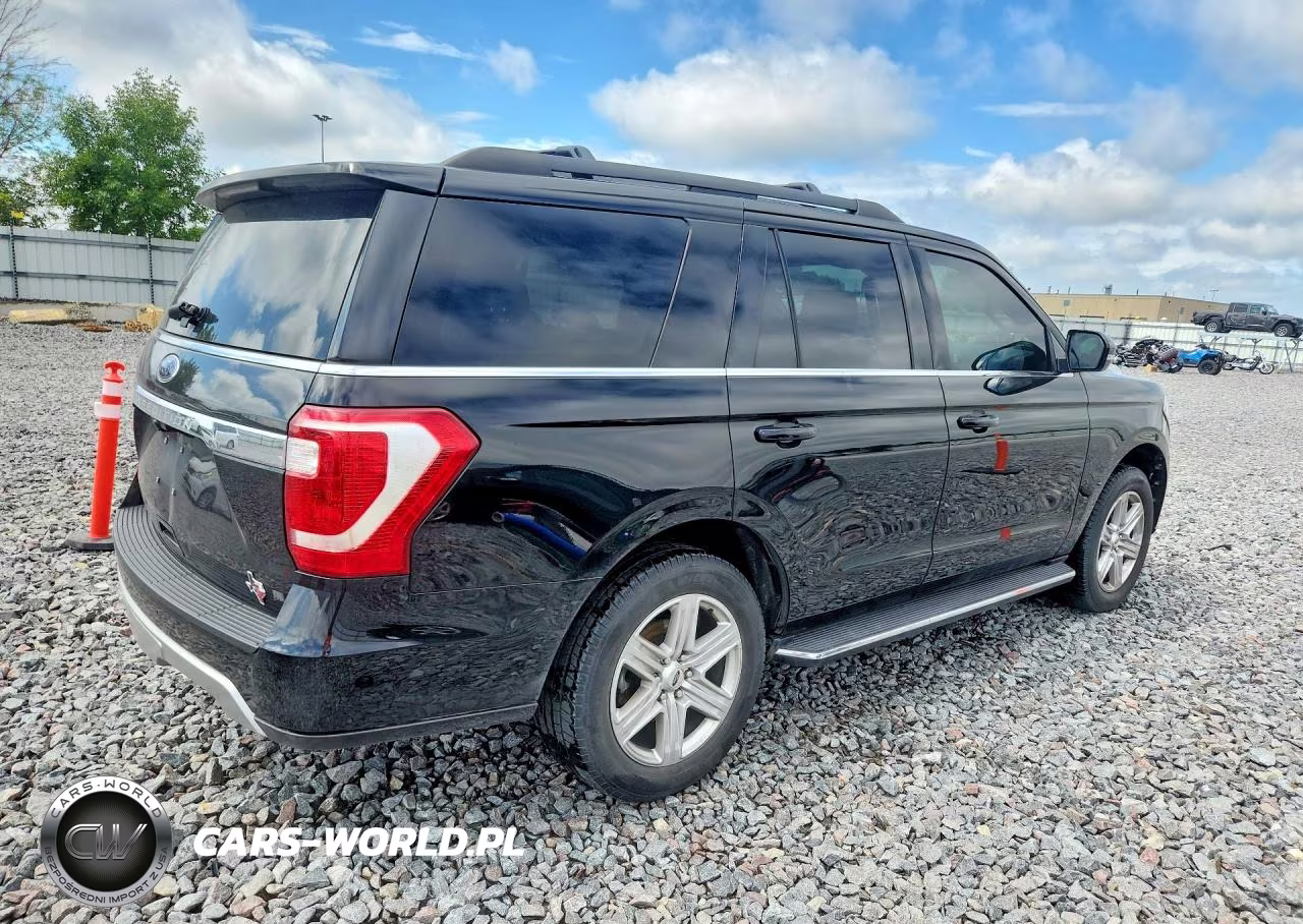 2018 Ford Expedition VIN:1FMJU1JT4JEA33610 - 3