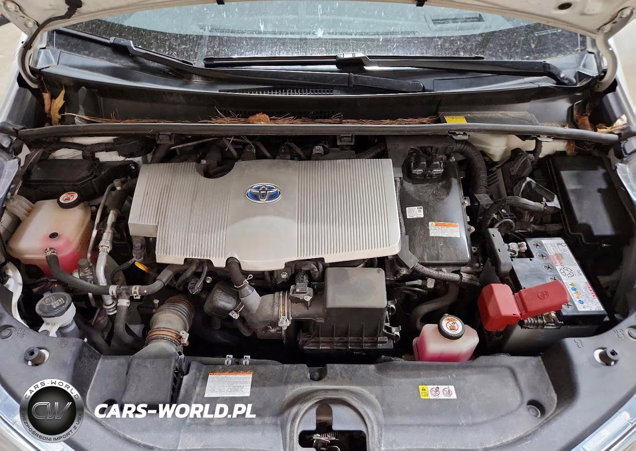 2018 Toyota Prius Four VIN:JTDKARFU4J3058262 - 11