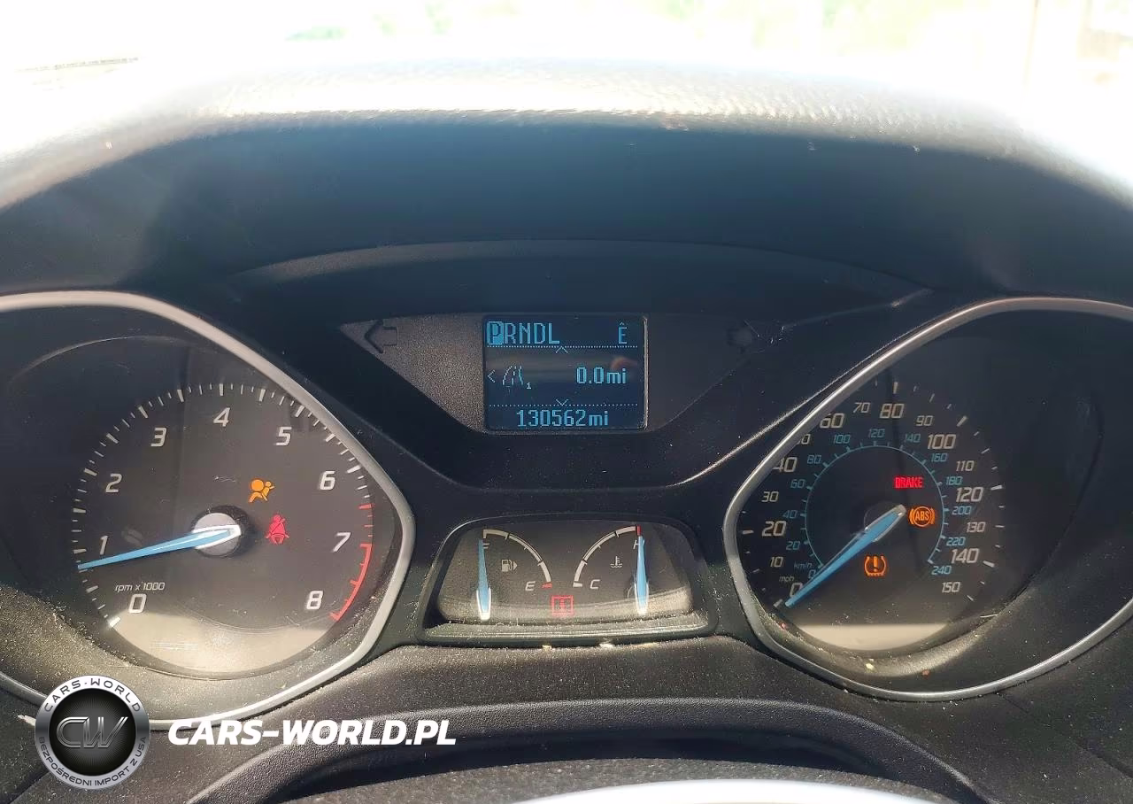 2012 Ford Focus Se VIN:1FAHP3F23CL255601 - 9
