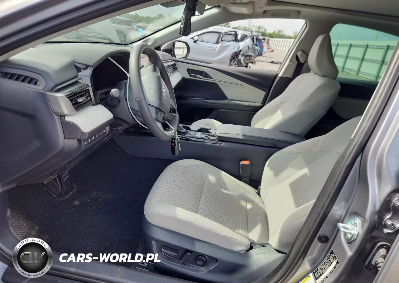 2026 Toyota Camry Xle VIN:4T1DAACK3TU665131 - 7