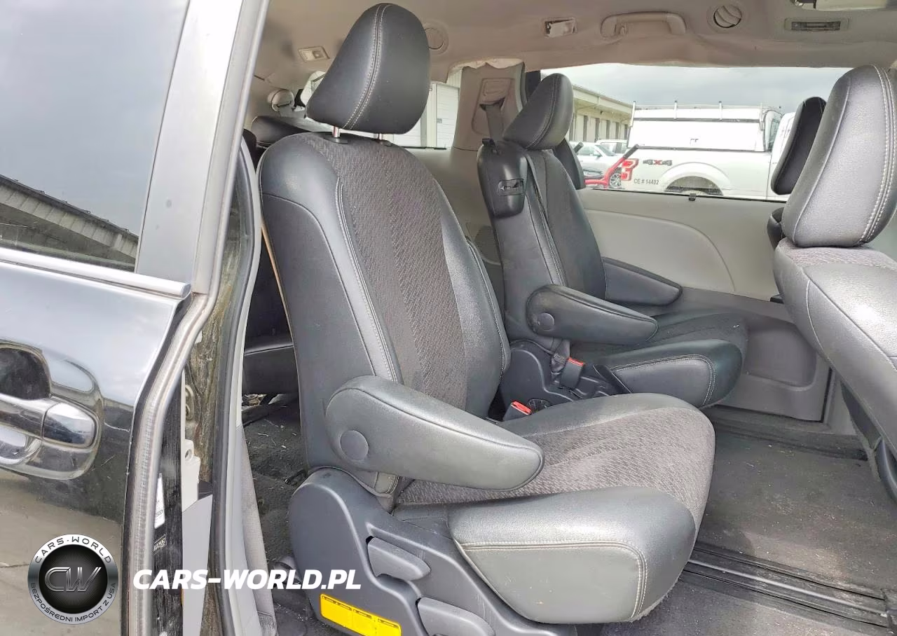 2011 Toyota Sienna Sport VIN:5TDXK3DC5BS029363 - 11