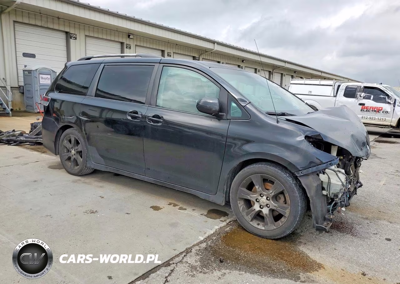 2011 Toyota Sienna Sport VIN:5TDXK3DC5BS029363 - 4