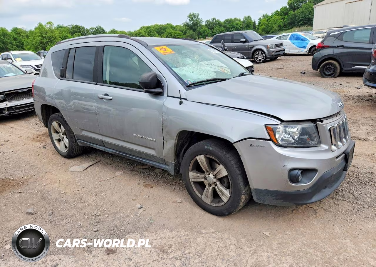 2016 Jeep Compass Sport VIN:1C4NJCBA5GD812360 - 4