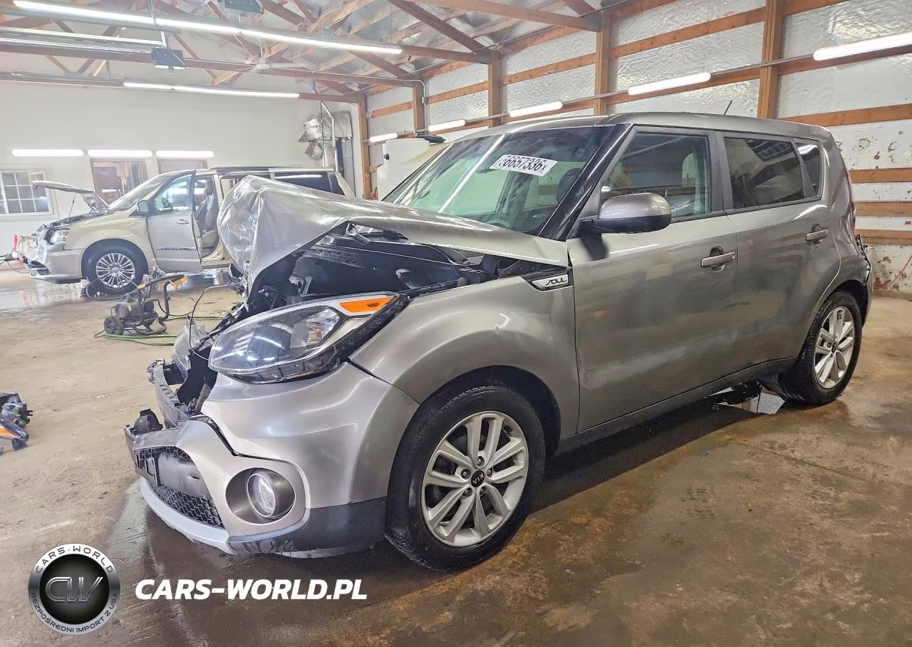 2018 Kia Soul + VIN:KNDJP3A54J7537037 - 1